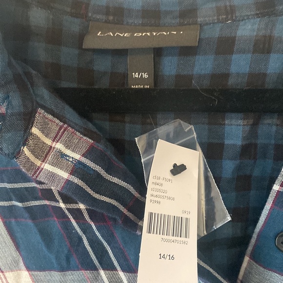 ⭐️2/$10 - Button down - Picture 5 of 5